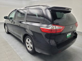 Used 2017 Toyota Sienna LE image 5