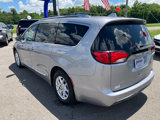 Used 2020 Chrysler Pacifica Touring-L image 5