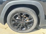 Used 2022 GMC Terrain SLE w/ Driver Convenience Package image 6