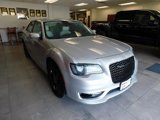 Used 2022 Chrysler 300 Touring L image 4
