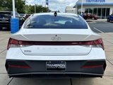 Used 2024 Hyundai Elantra SEL image 3