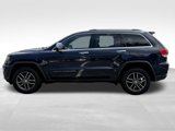 Used 2017 Jeep Grand Cherokee Limited w/ Luxury Group II image 2
