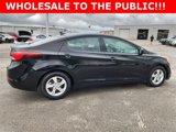 Used 2015 Hyundai Elantra SE image 2