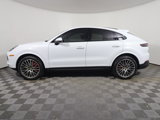 Used 2023 Porsche Cayenne Coupe image 2