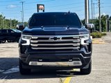 Used 2022 Chevrolet Silverado 1500 High Country w/ Z71 Off-Road Package image 2