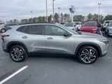 Used 2024 Chevrolet Trax RS w/ Driver Confidence Package image 2