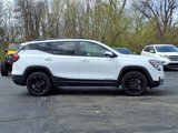 Used 2022 GMC Terrain SLE w/ Driver Convenience Package image 3