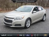 Used 2015 Chevrolet Malibu LT w/ Power Convenience Package image 2