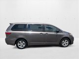 Used 2016 Toyota Sienna L image 4