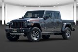 New 2025 Jeep Gladiator Mojave image 2