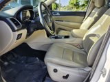 Used 2019 Jeep Grand Cherokee Limited w/ Luxury Group II image 2