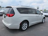 Used 2020 Chrysler Pacifica Limited w/ Advanced Safetytec Group image 3