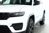 Used 2025 Jeep Grand Cherokee Altitude image 4