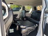 Used 2023 Chrysler Pacifica Touring-L image 5