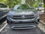 Used 2022 Volkswagen Taos SE w/ Driver Assistance Package image 2