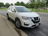 Used 2018 Nissan Rogue SV image 4