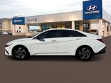 New 2025 Hyundai Elantra SEL image 3