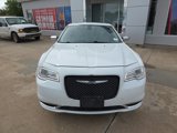 Used 2016 Chrysler 300 C image 2