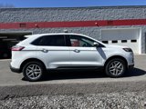 Used 2023 Ford Edge SEL image 2