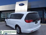 Used 2023 Chrysler Voyager LX image 3
