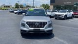 Used 2022 Hyundai Venue SEL image 2