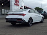 Used 2025 Hyundai Elantra SEL image 3