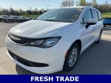 Used 2022 Chrysler Voyager LX image 2