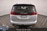 Used 2022 Chrysler Pacifica Touring-L image 5