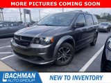 Used 2017 Dodge Grand Caravan SE image 3