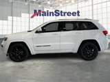 Used 2020 Jeep Grand Cherokee Altitude image 2