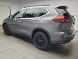Used 2018 Nissan Rogue SV image 3