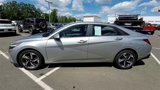 Used 2023 Hyundai Elantra SEL w/ Convenience Package image 5