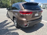 Used 2019 Toyota Highlander Limited image 3