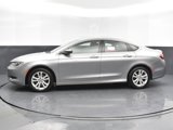 Used 2016 Chrysler 200 Limited image 3