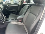 Used 2019 Volkswagen Jetta SE w/ Cold Weather Package image 6