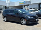 Used 2022 Chrysler Voyager LX image 2