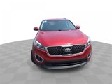 Used 2017 Kia Sorento LX w/ LX Convenience Package image 3