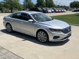 Certified 2020 Volkswagen Passat 2.0T SE w/ Sunroof Package image 2