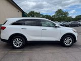Used 2016 Kia Sorento LX w/ LX Convenience Package image 3