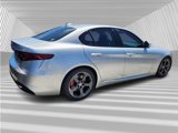 Used 2018 Alfa Romeo Giulia image 3
