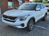 Used 2021 Kia Seltos EX image 3
