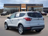 Used 2019 Ford Escape SE image 3