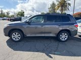 Used 2013 Toyota Highlander FWD image 2