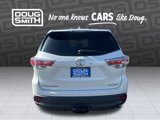 Used 2014 Toyota Highlander XLE image 4