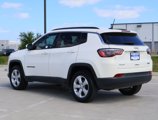 Used 2021 Jeep Compass Latitude image 3