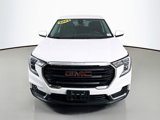 Used 2023 GMC Terrain SLE image 2
