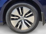 Used 2017 Volkswagen e-Golf SE w/ DC Fast Charging Package image 3