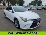 Used 2017 Toyota Camry SE image 2