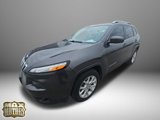 Used 2018 Jeep Cherokee Latitude Plus w/ Comfort/Convenience Group image 3