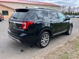 Used 2017 Ford Explorer Limited image 2
